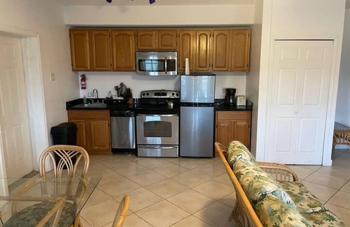 Basseterre Condo | Happy Dayz @ Cozy Condo By the Sea