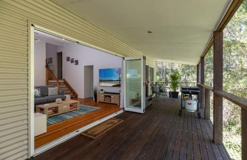 Smiths Lake House | Happy Daze