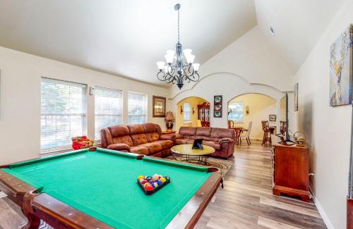 Gordonville House | Happy Family