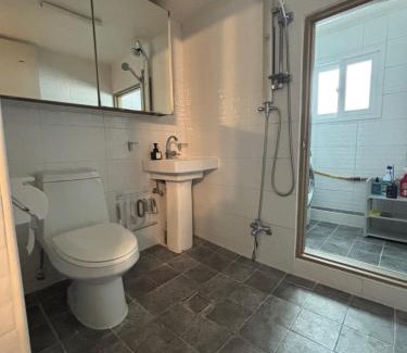 Hapjeong-dong Apartment | Happy Hapjeong Home