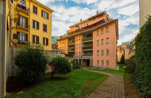 Busto Arsizio Apartment | HAPPY HOUSE [7 minutes from MXP and 30 minutes from Milan]