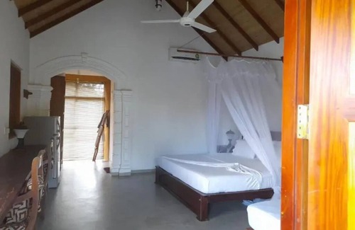 Kosgoda Bed & Breakfast | Happy Man Village - One-Bedroom Villa