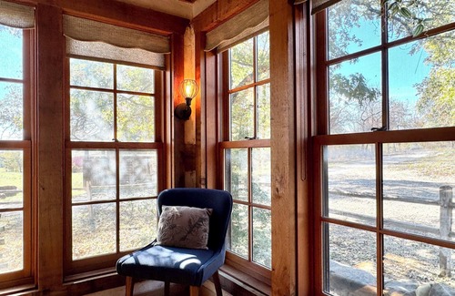 Fort Worth Cabin | Happy Oaks Cabin Retreat on stunning acreage with trees, ponds, walking trails.