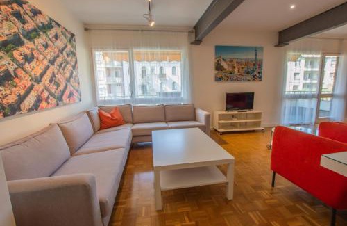 La Font d'en Fargues Apartment | Happy People Maragall