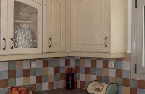 Adamas House | Happy Stay Apartment