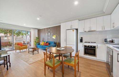 Bassendean Apartment | Happy Stays Classic Mid-Century Modern Escape