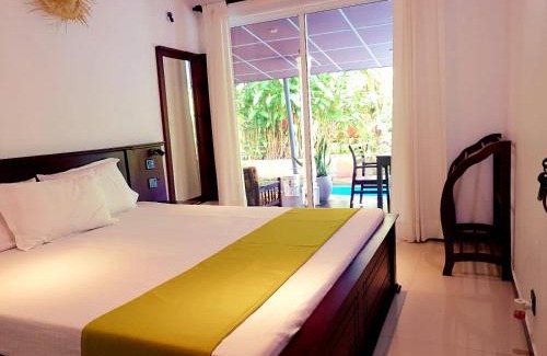 Hikkaduwa House | Happy Three Holiday Homes