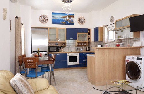 Haraki House | Haraki Beach Mediterranean Retreat