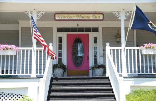 Grand Haven Bed & Breakfast | Harbor House Inn