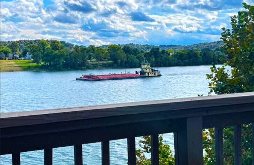 Marietta Condo | Harbor Master | 2 Bed Condo Waterfront on Ohio River
