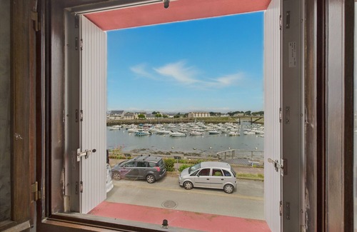 Treffiagat Ski Chalet | Harbor view – 350m from the beach – house for 6
