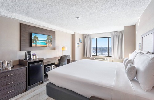 Oxon Hill Hotel | Harborside Hotel