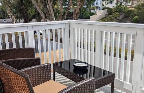 Del Obispo Apartment | Harbour House- Dana Point