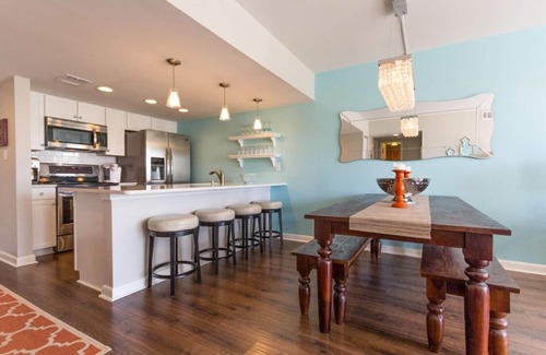 Harbour Town Condo | Harbour Town - LUXURY PENTHOUSE - IN SEA PINES - Pool - GREAT VIEW AND LOCATION!