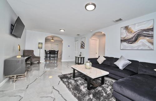 Miami Gardens House | Hard Rock Hidden Gem!