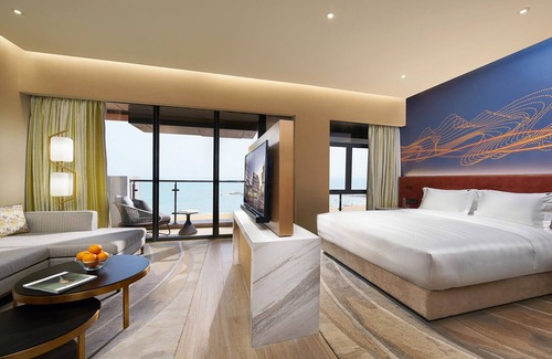Jinzhou District Hotel | Hard Rock Hotel Dalian