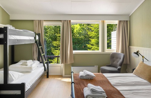 Ulvik House | Hardanger Guesthouse