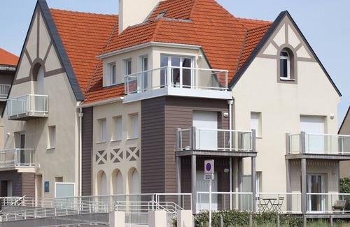 Hardelot-Plage Apartment | Hardelot-Plage, apartment in a luxury seafront villa 2/4 p.