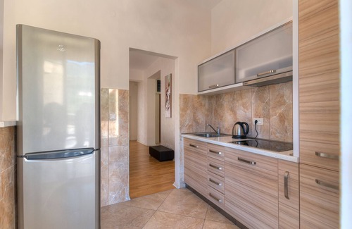 Budva Apartment | Harmonia Colours