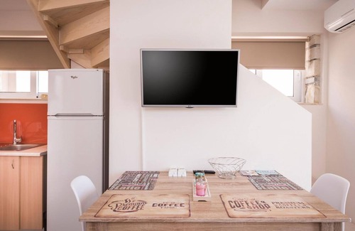 Platanias Town Apartment | Harmonious Athina Apartments Near the Beach