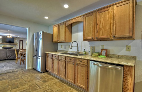 Williamstown House | Harper House | Outdoor Fireplace | Grill | Private Bathrooms