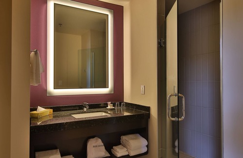 Murphy Hotel | Harrah's Cherokee Valley River Casino & Hotel
