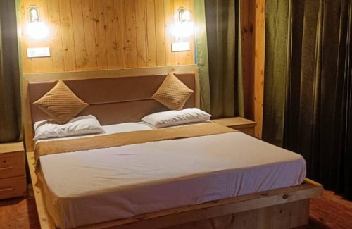 Bhatwari House | Harsil apple homestay