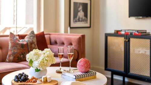 Chestnut Hill Apartment | Hart Suite Buyout 7 by AvantStay Two Nashville Town Houses w Stunning Amenities Design