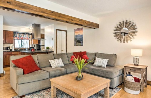 West Hartford House | Hartford Escape with Fire Pit about 3 Mi to Ski and Golf!