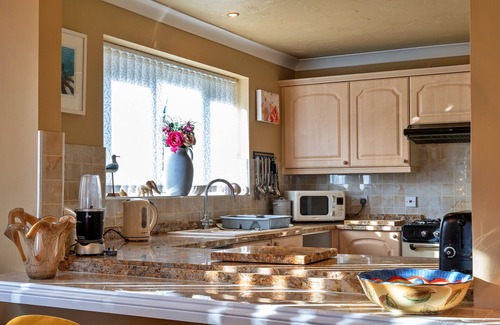 Newquay Apartment | Harvest Moon