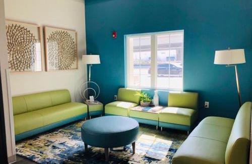 Thomas Drive Hotel | Hathaway Inn