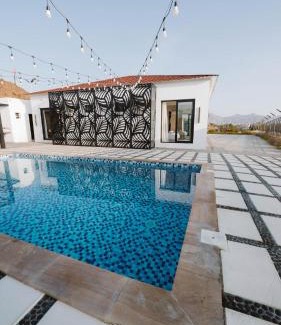 Hatta Villa | Hatta resort farmstay & activities Hiking and more