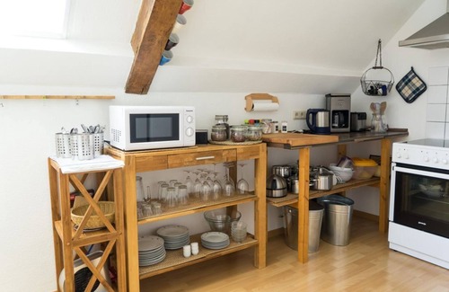 Elchweiler Apartment | Haus Alte Schule - Holiday apartment "Bergkristall"
