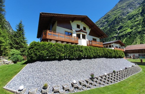 Sankt Leonhard im Pitztal Apartment | Haus Bergheimat