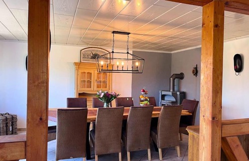 Hallschlag House | Haus Caroline
