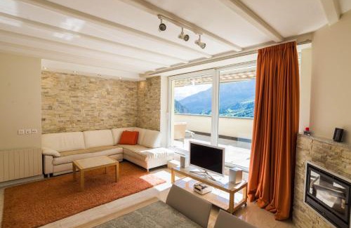 Leukerbad Apartment | Haus Cristal - 1441m
