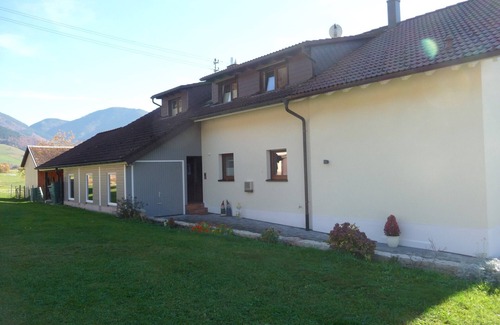 Untermunstertal Apartment | Haus Dietzelbach - Holiday apartment Belchen