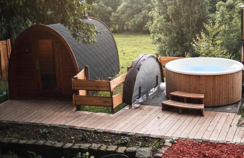 Kronenburg House | Haus Für 22 Personen Mit Außensauna Und Hottub