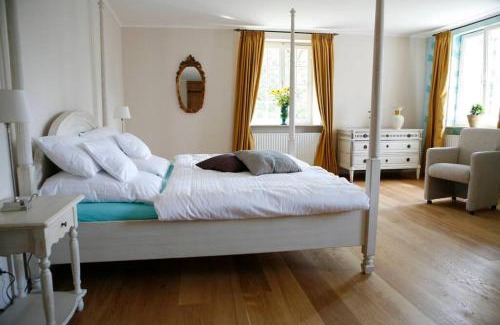 Heek Apartment | Haus Keppelborg: ZI Elisabeth mit Burgmauerblick