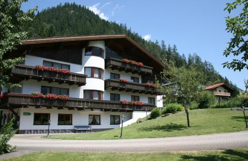 Elbigenalp Apartment | Haus Montana