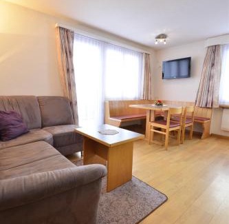 Saas-Fee Apartment | Haus Orion