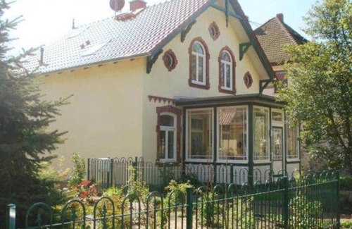 Seeheilbad Graal-Muritz Apartment | Haus Paula - Am Rhododendronpark - Apartment Haus Paula