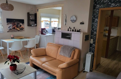 Ettlingen Apartment | Haus Rosengarten: Accommodation in a quiet play street. Good parking facilities