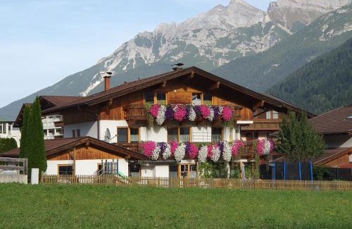 Neustift Im Stubaital Apartment | Haus Stern