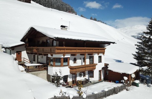 Juns Apartment | Haus Sunnseiten