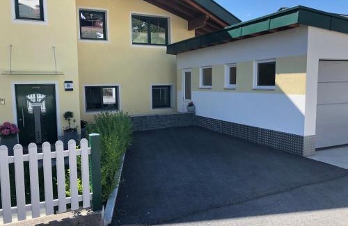 Imst Apartment | Haus Tschirgantblick