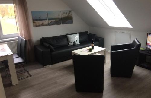 Effolderbach Apartment | Haus Willi - kleine & schnuckelige Ferienwohnung in Ortenberg mit WLAN Balkon Parkplatz - neu & sauber & gemütlich