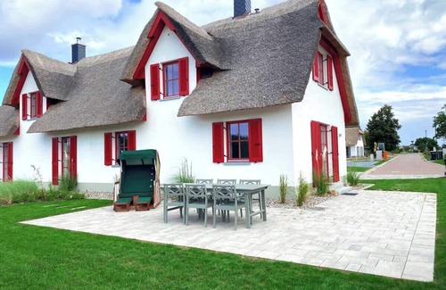 Stove House | Haus zwischen Mühle und Meer