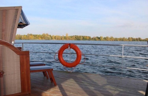 Vynen Boat Rental | Hausboot am Xantener Nordsee