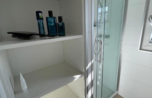 Klitten Apartment | Hausboot Vroni am Bärwaldersee